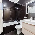 Oceanfront With Private Balcony In Playa Paraiso 아파트